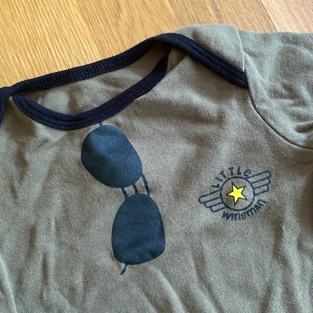 9-12M Little Wingman Aviator Short Sleeve Onesie Bodysuit - Picture 2 of 3